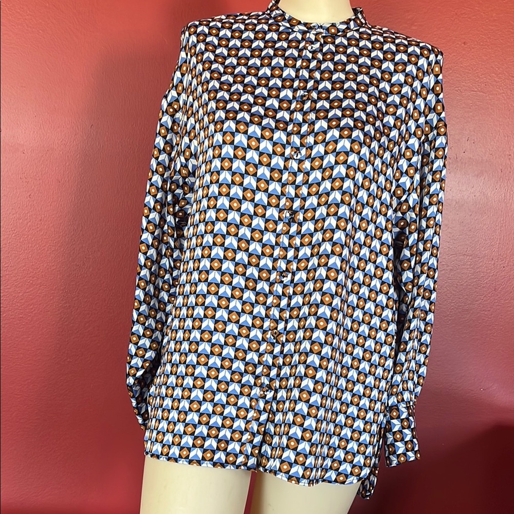 Like new Blue/Brown/white geometric Zara Blouse